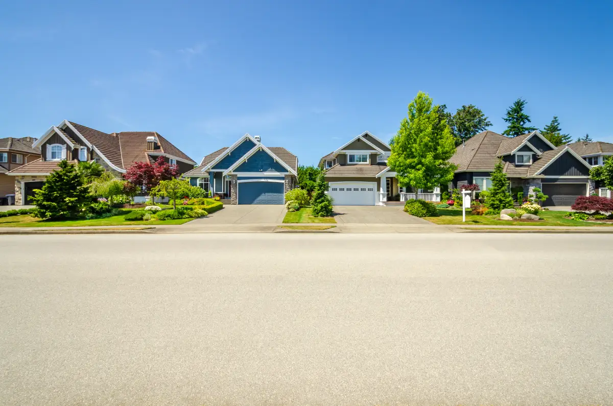 Schaumburg HOA Communities at the Tension Point Between Structure and Resident Trust